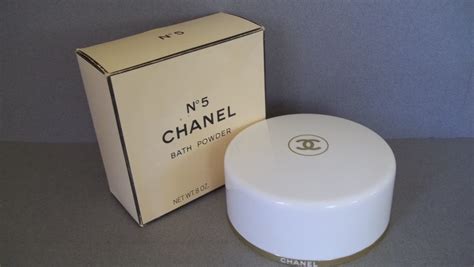 chanel mademoiselle dusting powder|Chanel dusting powder no 5.